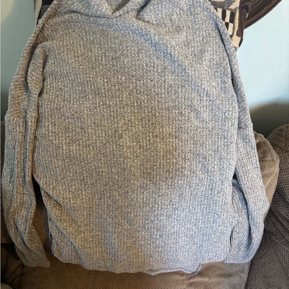 BKE Turtleneck Sweater in Gray